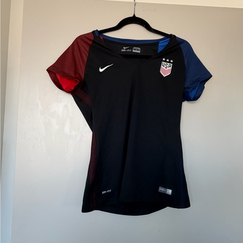 Nike Soccer Jersey USA women’s